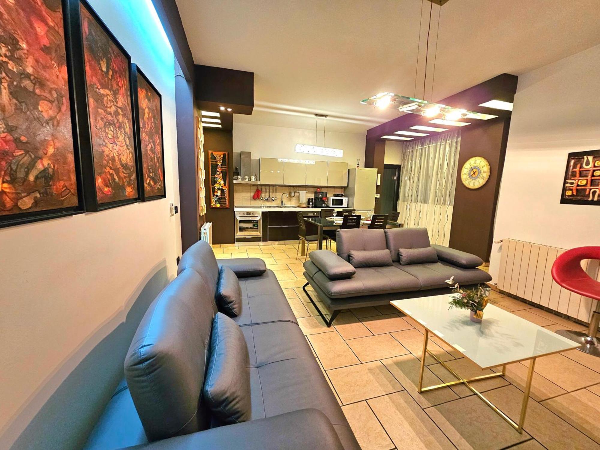 Center Apartment Easy_Luxury Tirana Kültér fotó