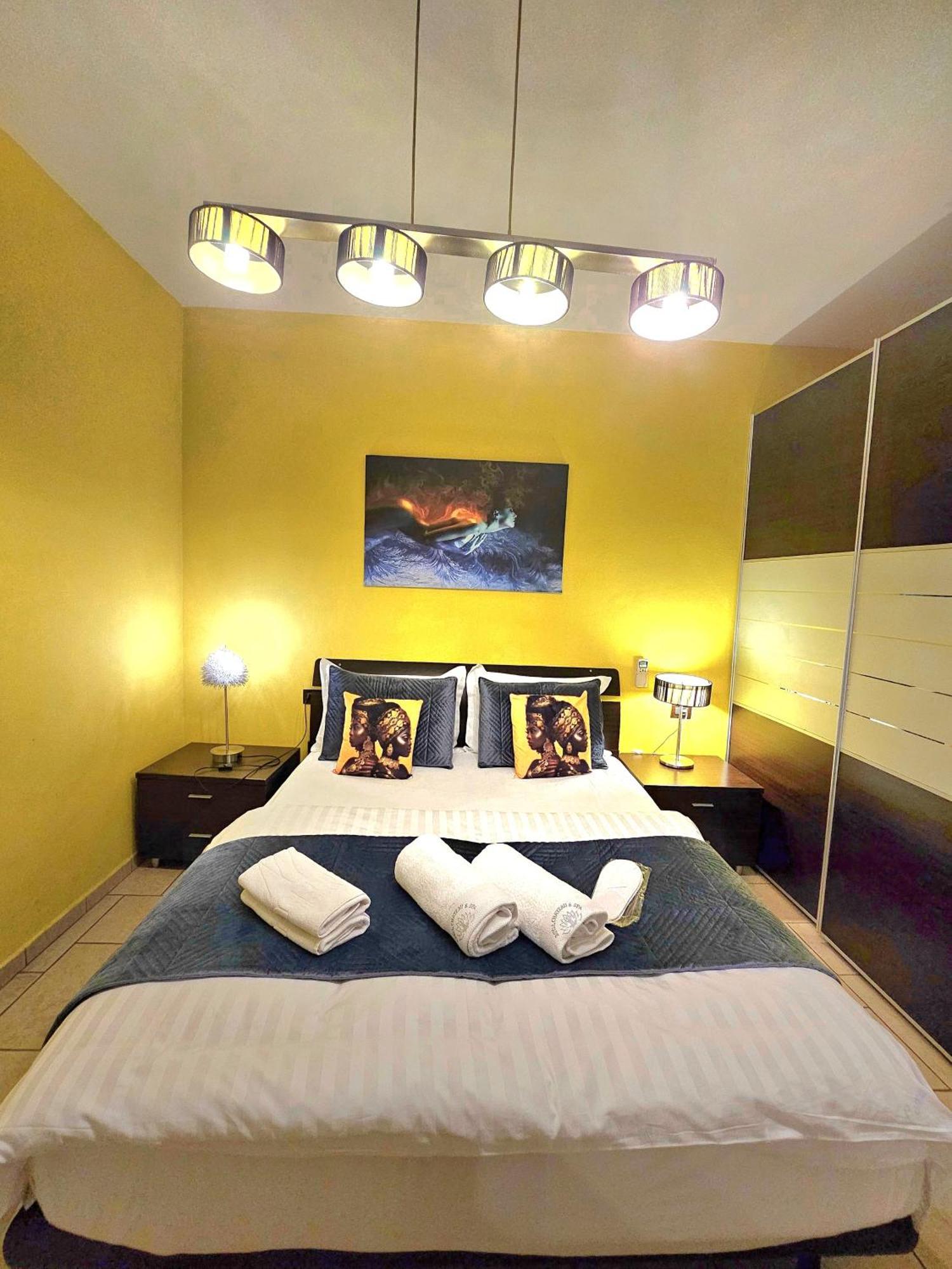 Center Apartment Easy_Luxury Tirana Kültér fotó